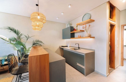 Batroun Apartamento | Titans A Guesthouse - Batroun Souks