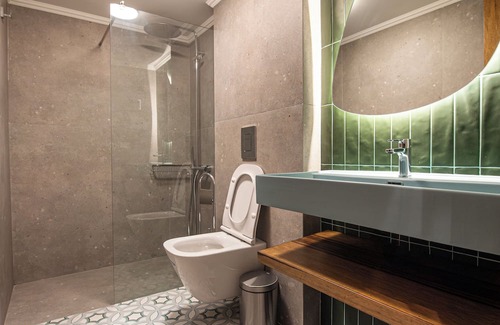 Batroun Apartamento | Titans A Guesthouse - Batroun Souks