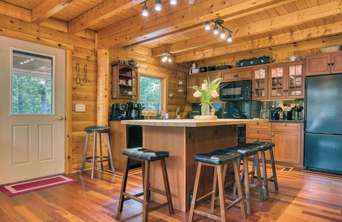 Blandford Casa | Tranquil Retreat 6-BRs Total in the Berkshires
