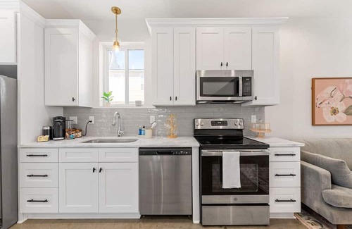 Lafayette Casa | NEW Roux House Cajun Country Gem Washer/Dryer WiFi