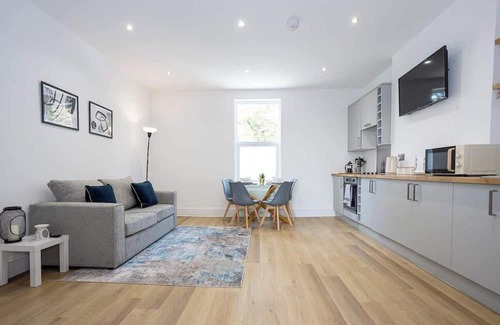 Walkden Apartamento | NEW! Stunning Flat, Ideal for Business, Sleeps 4!