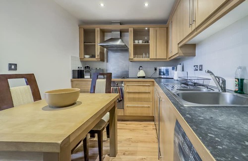 Lansbury Apartamento | Gated 2bed/free parking/by canary wharf/fast access to central London