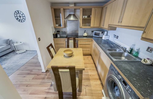 Lansbury Apartamento | Gated 2bed/free parking/by canary wharf/fast access to central London