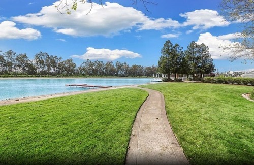 Galt Casa | Discover the Lakeview Villa Escape