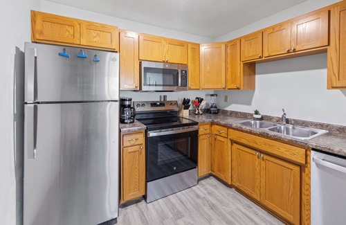 St. Cloud Apartamento | Spacious 3-bedroom apartment with WiFi, AC in wonderful St. Cloud