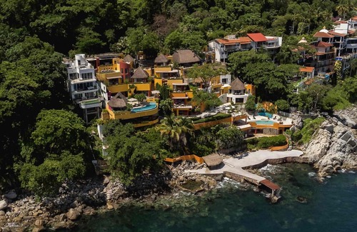 South Shore Hotel Area Casa | Luxurious estate for 34 guests in Puerto Vallarta
