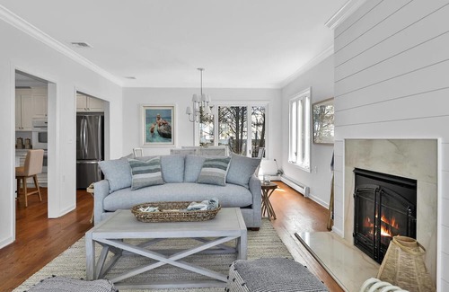 Spring Lake Casa | Water Views Spacious 5-bedroom house in charming Spring Lake.