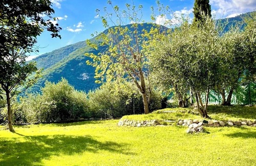 Pove del Grappa Apartamento | Charming 2-bedroom apartment with WiFi, AC in awesome Pove del Grappa!