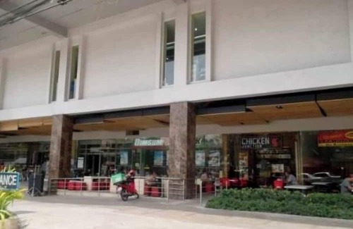 Guadalupe Condominio | Jovi's Condo one pavilion place offers accommodations in Cebu City.