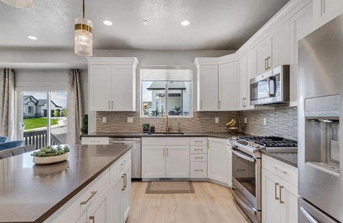 Snowbird Casa | Beautiful home in a prime location. Summer lakes and winter skiing in Park City