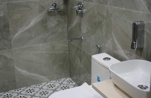 C-Scheme Apartamento | bumble bee Cozy 1-bedroom apartment in lovely Jaipur with WiFi, AC