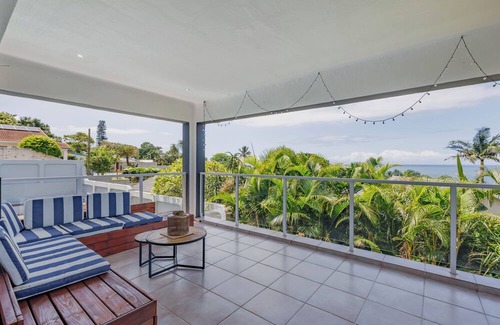 Ballito Apartamento | Sea View Sanctuary in Ballito | Pool and Comfort