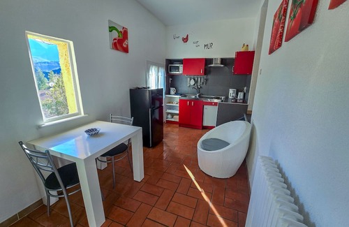 La Robine-sur-Galabre Apartamento | Apartment in Provence in a quiet area with mountai