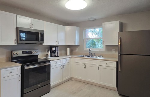 Edgewater Casa | Cozy 2-bedroom house in enjoyable New Smyrna/ Edgewater with AC, WiFi