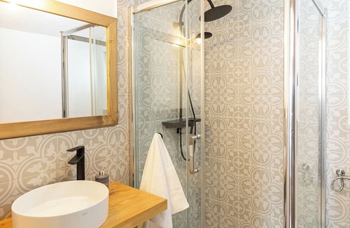 Moeciu de Sus Casa | Marvelous 4-bedroom house with WiFi in Moieciu de Sus, near Bran Castle