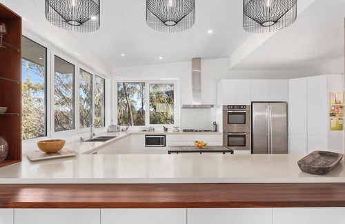 Blue Mountains City Council Casa | Elysian on the Escarpment with Mountain Views