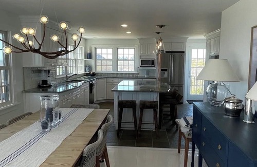 Nantucket Casa | Spacious and thoughtfully appointed, oceanfront 4BR/3BA house in Madaket.