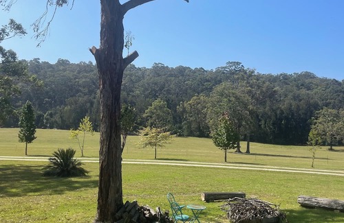 Narooma Cabina | Charming cabin in welcoming Narooma with fitness room, WiFi, AC