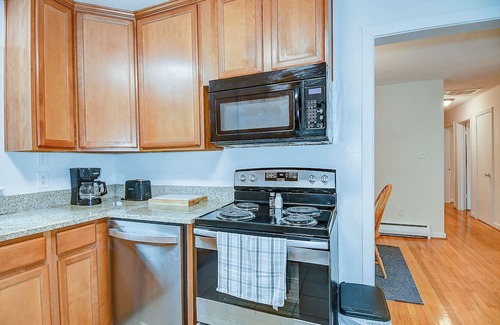 Northeast Virginia Beach Casa | Perfect location - Close to the Ocean and Bay in Virginia Beach