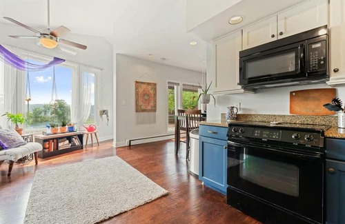 Mexican War Streets Casa | Charming 1-bedroom house with amazing view - Pittsburgh skyline