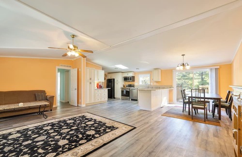 Wisconsin Dells Casa | 3BR Forest Retreat Near Stream. Quiet, Cozy & Perfect for Nature Lovers