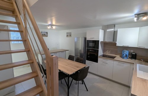 Chilleurs-aux-Bois Cabaña | Acogedor alojamiento con aire acondicionado, 4 hab., terraza, aparcamiento - 6 pers.
