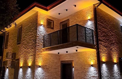 Demre Villa | VİLLA PINAR 3 YATAKLI 6 KİŞİLİK KAPASİTESİTELİ DENİZE 700 mt MERKEZE 1 KM