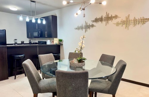 Mission Apartamento | Lux Condo-3 bed pool and Jacuzzi