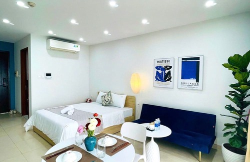 Trung Hoa Nhan Chinh Apartamento | Căn hộ studio sang trọng với ban công có tầm nhìn rộng - Vinhomes D'Capitale