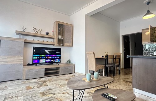 Dafni-Ymittos Apartamento | 2-bedroom modern apartment near metro to Acropolis