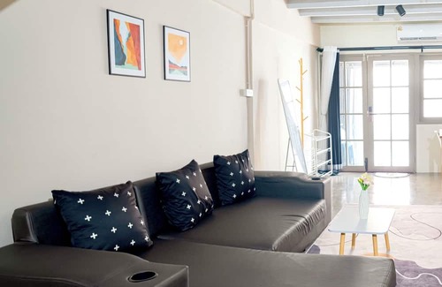 Khlong Ton Sai Casa | Whole Loft House ICONSIAM-Direct in authentic street food hotspot-24/7 check-in!