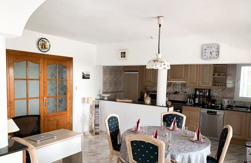 Miami Platja Apartamento | First floor apartment pool villa Michelle near the beach