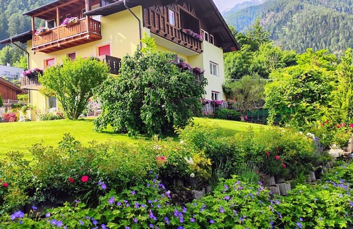 Laces Apartamento | Farm with small animals, petting zoo, trial riding, beautifully situated.