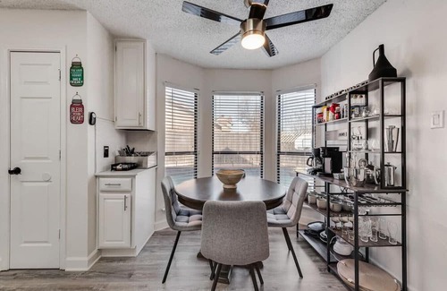 Euless Casa | Spacious 4BR/3BA | Modern Comforts Nr DFW Airport