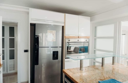 San Geronimo Apartamento | Oceanview 3-bedroom apartment in phenomenal Santo Domingo with WiFi, AC