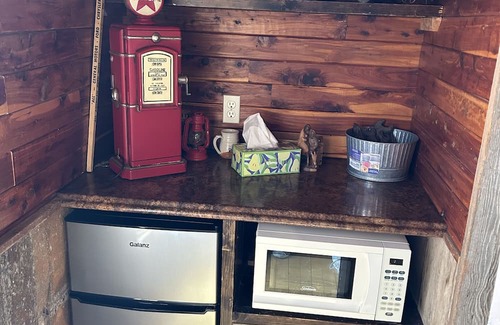 Colome Cabina | Eclectic lodge in charming Colome, SD