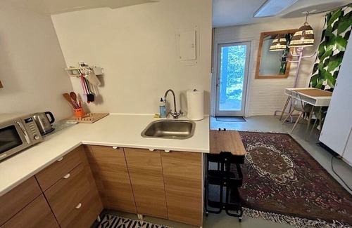 Chapel Hill Cabina | Magic Cabin: The perfect woodland escape located in the heart of Chapel Hill.
