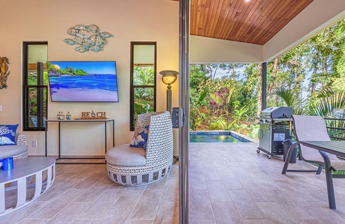 Ballena Casa | New House In The Jungle With Pool & Oceanview!