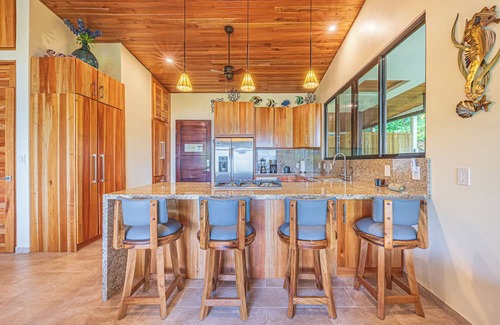 Ballena Casa | New House In The Jungle With Pool & Oceanview!