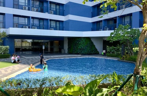 Salcedo Village Condominio | ART's Nest at Air Residences Vibrant Condo in Makati central business district