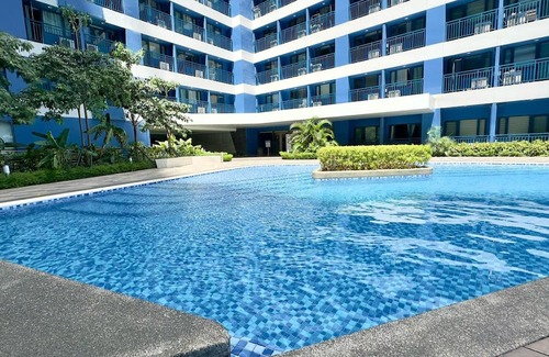 Salcedo Village Condominio | ART's Nest at Air Residences Vibrant Condo in Makati central business district