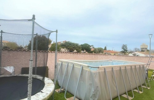 Manduel Casa | House with village garden