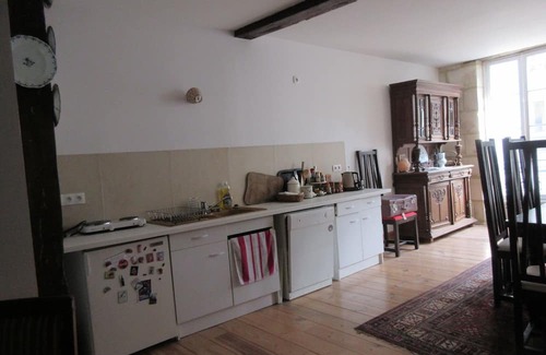 Agen Apartamento | Atypical apartment + small courtyard, near Agen station and historic center