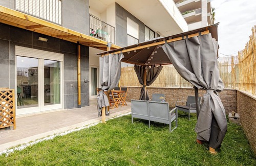 Fiumicino Apartamento | Comfort with Garden