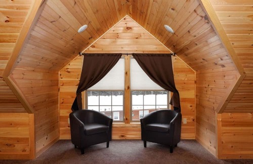 Bethlehem Cabina | Cedar Select – Cozy Cabin Townhouse