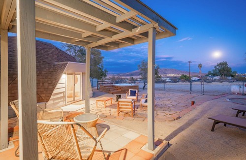 Panorama Heights Casa | Fire Pit - Spa - Near JTNP - Twin Domes in the Dez
