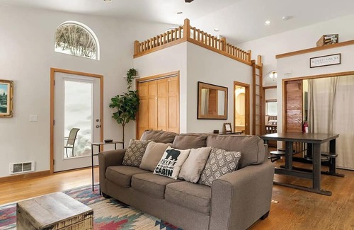Peshastin Cabina | Charming Blewett Cabin - just minutes to Leavenworth