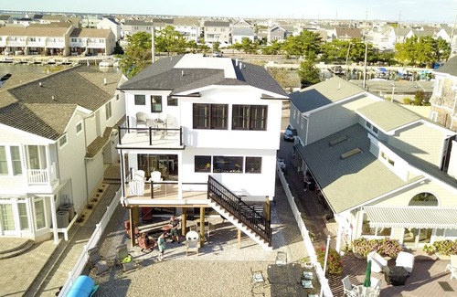 Lavallette Casa | 4-bedroom waterfront Lavallette beach home with fenced yard & WiFi, AC. Book now