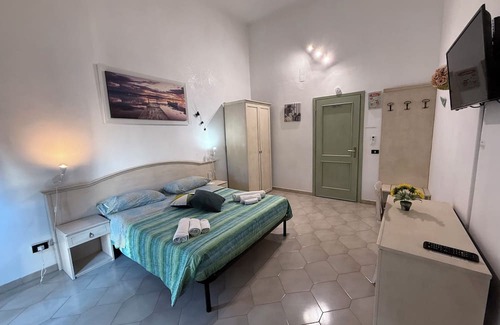 Brindisi Cama Y Desayuno | At 100 meters from the brindisi train station cheap and cozy