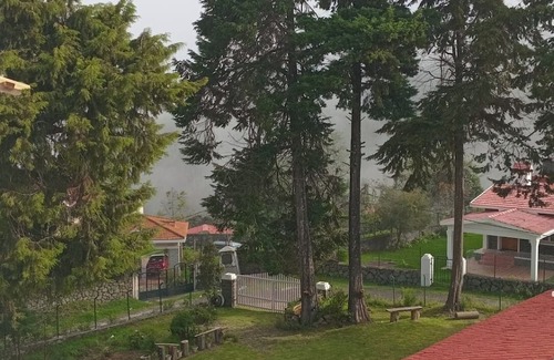 Kodaikanal Villa | Spacious 6-bedroom villa in serene Kodaikanal with WiFi